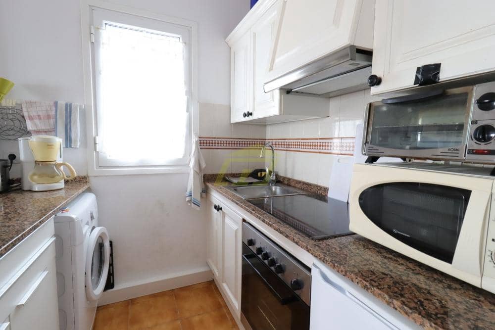 2 soveværelse Lejlighed til salg i Puerto del Carmen med swimmingpool - € 299.000 (Ref: 9554517)