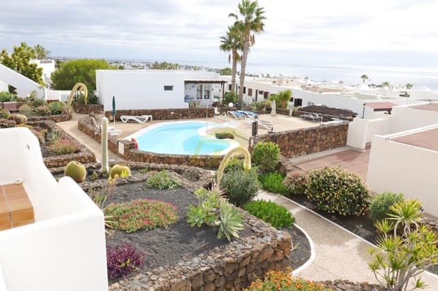 2 soveværelse Lejlighed til salg i Puerto del Carmen, Tías med swimmingpool - € 299.000 (Ref: 9554517)
