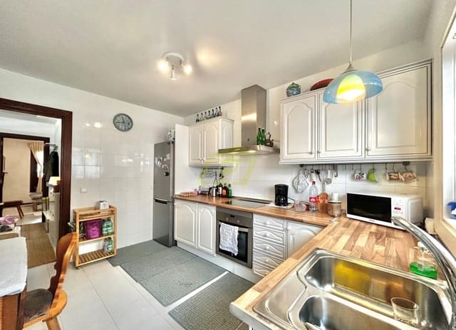 3 sovrum Villa till salu i Costa Teguise, Teguise - 475 000 € (Ref: 9560854)