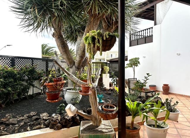 3 sovrum Villa till salu i Costa Teguise, Teguise - 475 000 € (Ref: 9560854)