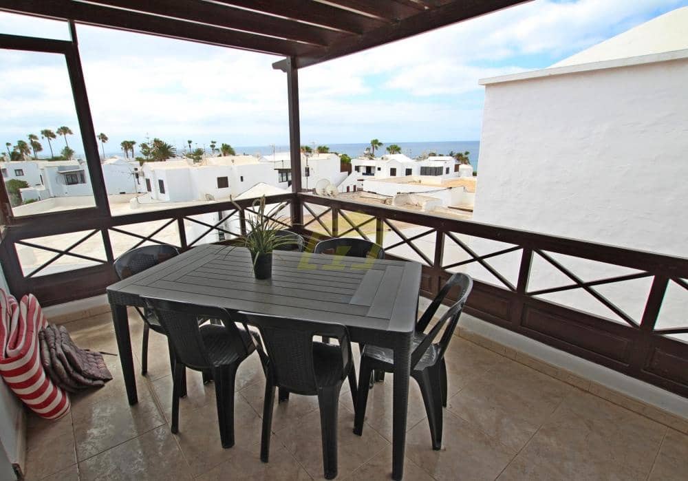 2 bedroom Villa for sale in Puerto del Carmen - € 379,000 (Ref: 9560855)