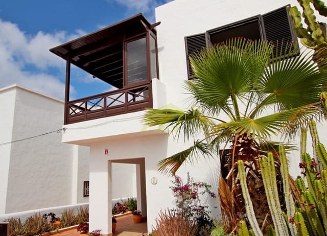 2 soverom Villa til salgs i Puerto del Carmen, Tías - € 379 000 (Ref: 9560855)
