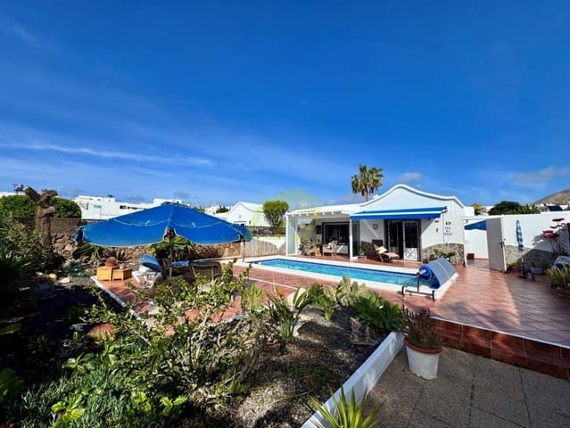 2 soverom Villa til salgs i Tías med svømmebasseng - € 475 000 (Ref: 9567964)