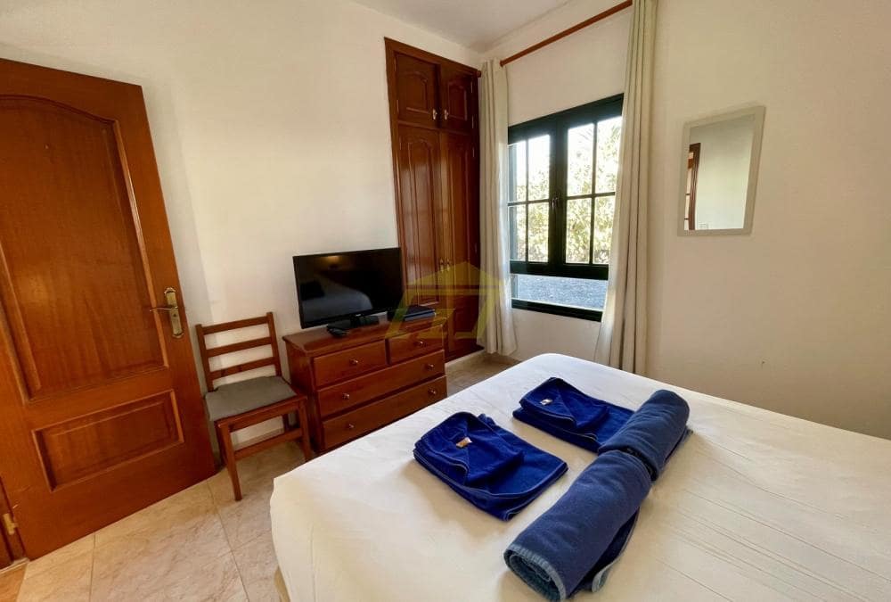 3 makuuhuone Huvila myytävänä paikassa Playa Blanca mukana uima-altaan - 485 000 € (Ref: 9567966)