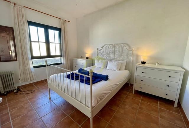 3 makuuhuone Huvila myytävänä paikassa Playa Blanca, Yaiza mukana uima-altaan - 485 000 € (Ref: 9567966)