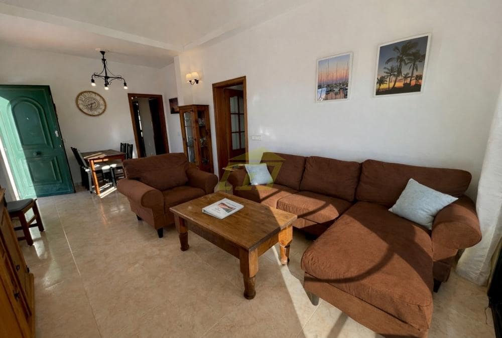 3 makuuhuone Huvila myytävänä paikassa Playa Blanca mukana uima-altaan - 485 000 € (Ref: 9567966)