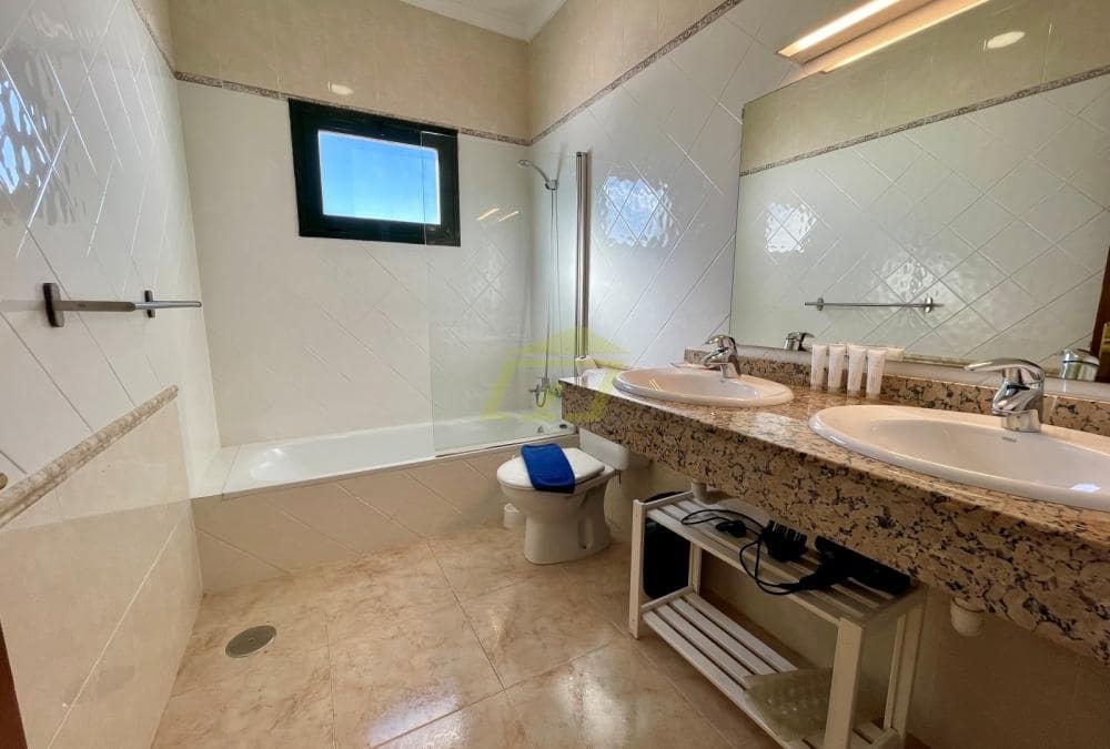 3 makuuhuone Huvila myytävänä paikassa Playa Blanca mukana uima-altaan - 485 000 € (Ref: 9567966)