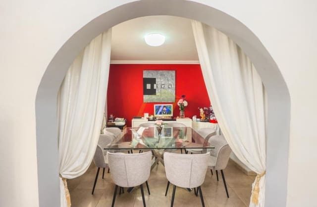 5 slaapkamer Villa te koop in Tahiche, Teguise met zwembad - € 550.000 (Ref: 9570451)