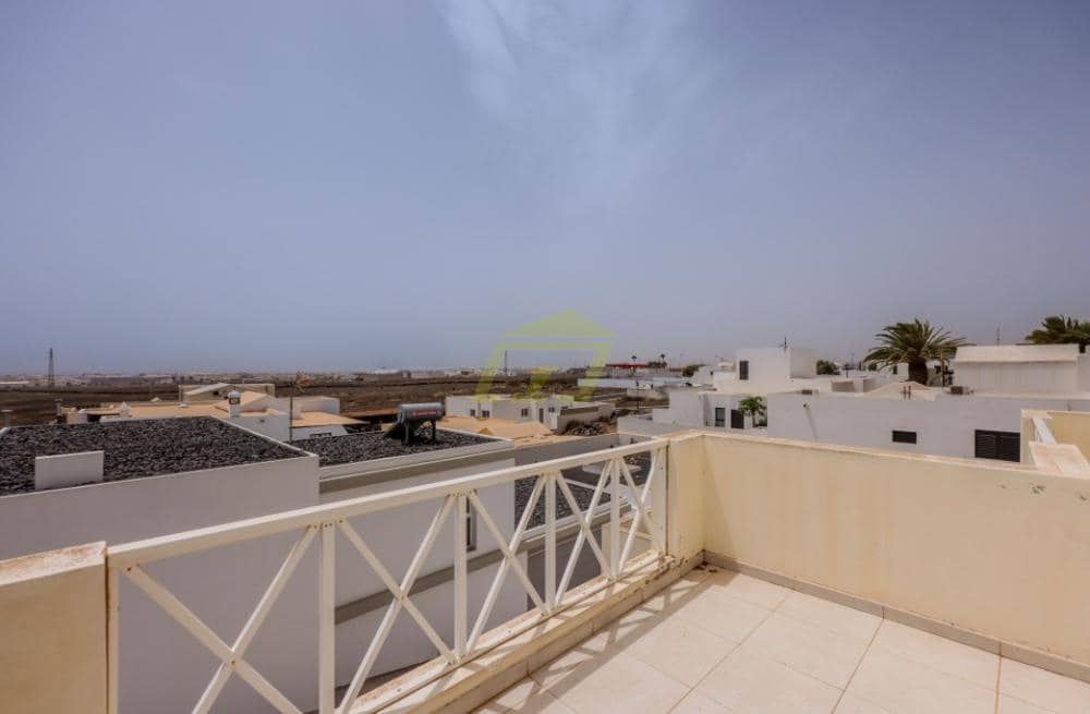 5 bedroom Villa for sale in Tahiche with pool - € 550,000 (Ref: 9570451)