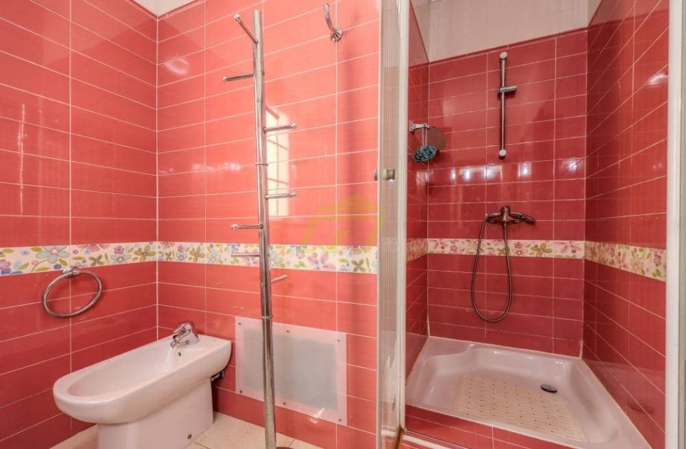 5 bedroom Villa for sale in Tahiche with pool - € 550,000 (Ref: 9570451)