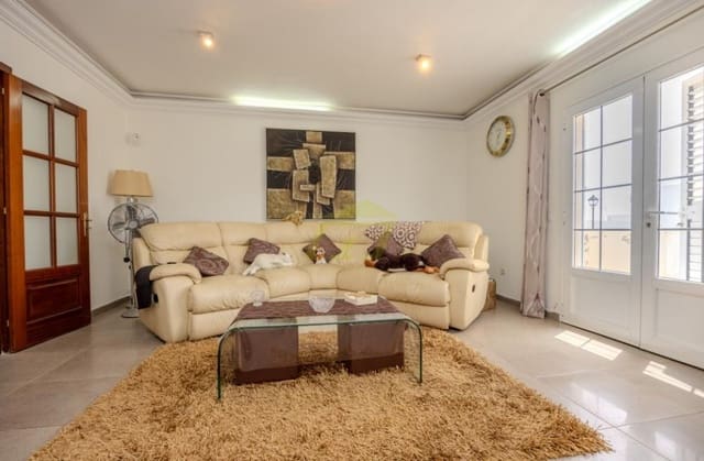 5 slaapkamer Villa te koop in Tahiche, Teguise met zwembad - € 550.000 (Ref: 9570451)