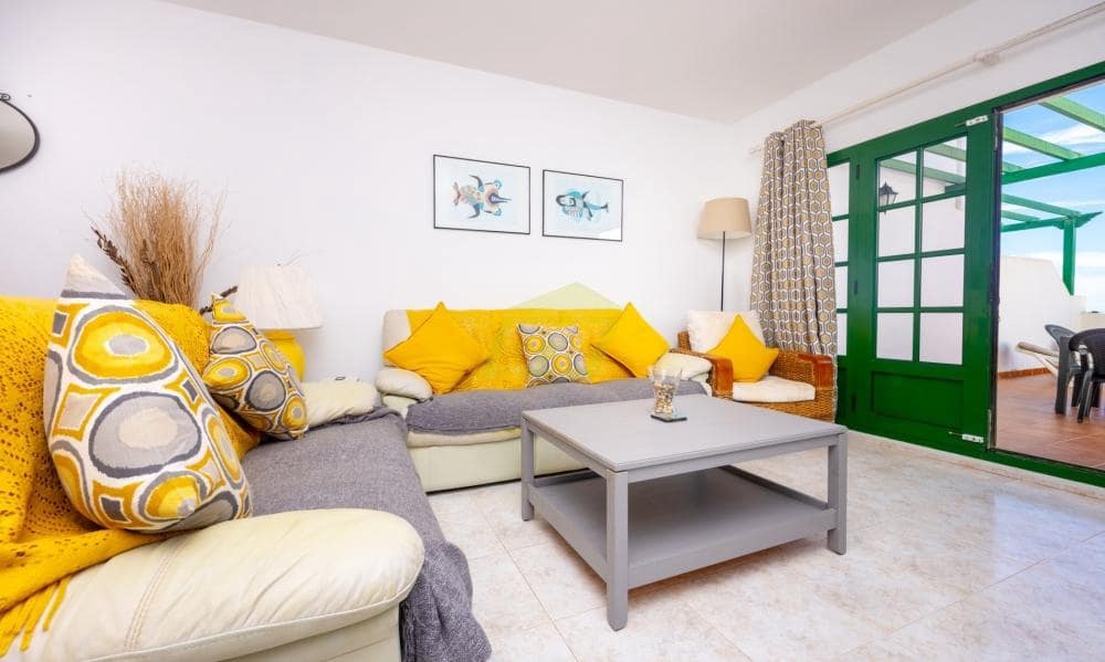 2 bedroom Apartment for sale in Costa Teguise with pool garage - € 340,000 (Ref: 9570452)