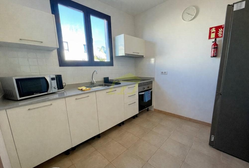 2 soverom Villa til salgs i Playa Blanca med svømmebasseng - € 399 000 (Ref: 9570453)