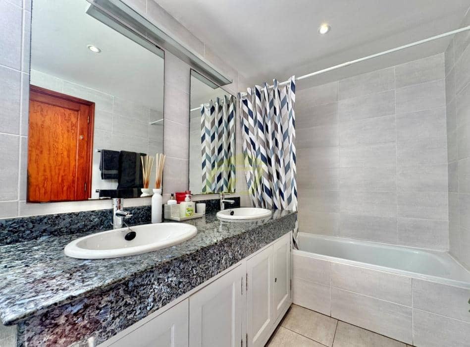 2 slaapkamer Appartement te koop in Costa Teguise met zwembad - € 380.000 (Ref: 9573829)