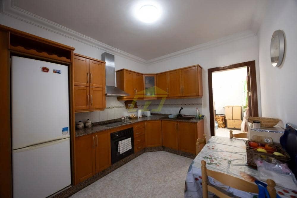 3 bedroom Apartment for sale in Playa Blanca - € 258,000 (Ref: 9581474)