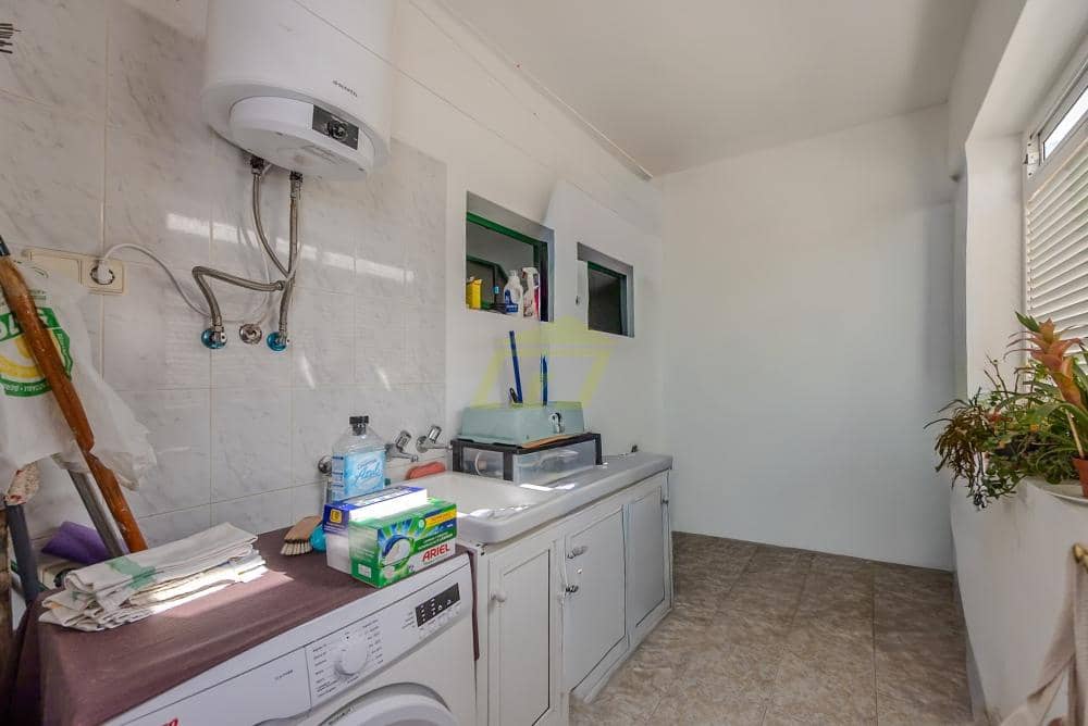 3 bedroom Apartment for sale in Playa Blanca - € 258,000 (Ref: 9581474)