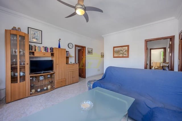 Apartamento de 3 habitaciones en Playa Blanca, Yaiza en venta - 258.000 € (Ref: 9581474)