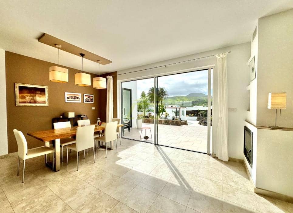 3 bedroom Villa for sale in Haria - € 690,000 (Ref: 9585315)