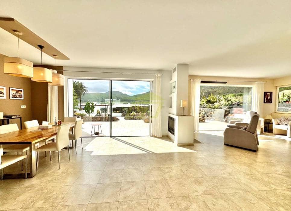 3 bedroom Villa for sale in Haria - € 690,000 (Ref: 9585315)