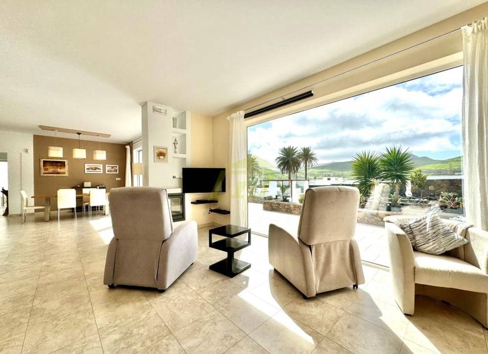 3 bedroom Villa for sale in Haria - € 690,000 (Ref: 9585315)