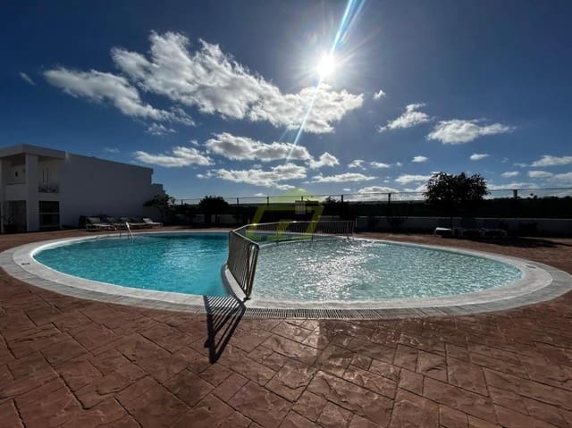 1 Zimmer Apartment zu verkaufen in Costa Teguise, Teguise mit Pool - 210.000 € (Ref: 9594575)