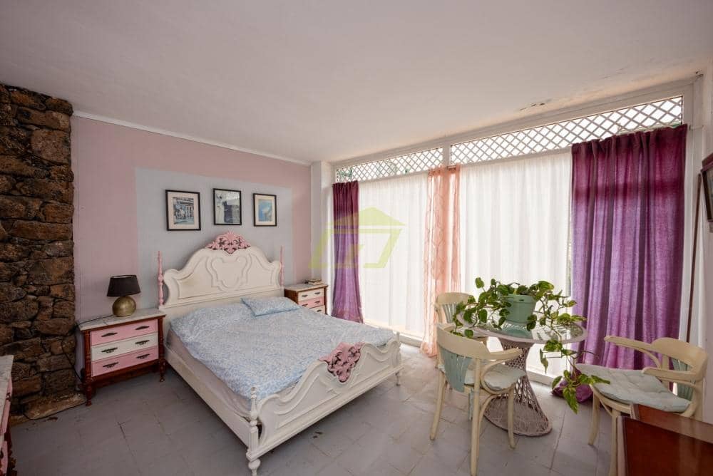 Local Comercial de 4 habitaciones en Costa Teguise en venta con piscina - 450.000 € (Ref: 9594576)