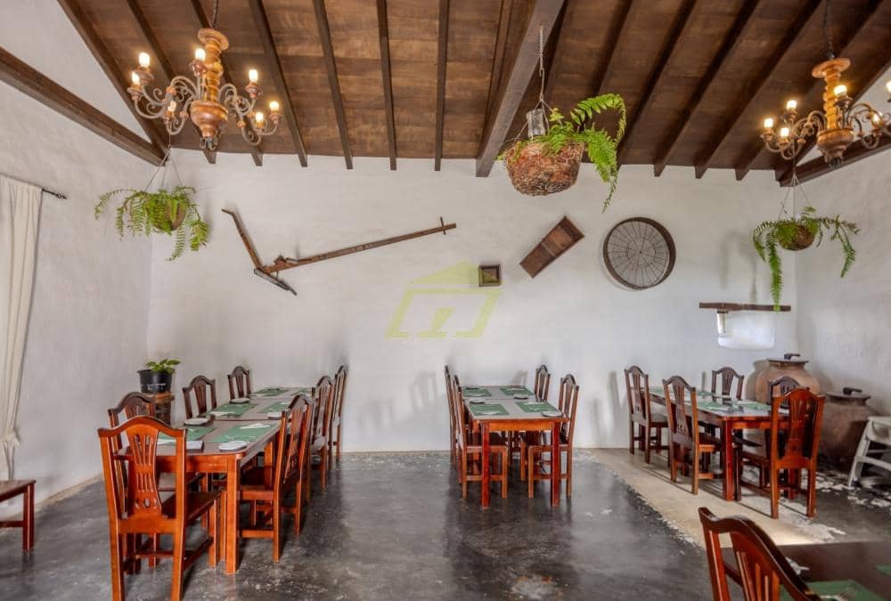 9 sovrum Kommersiell till salu i Yaiza - 3 000 000 € (Ref: 9604547)