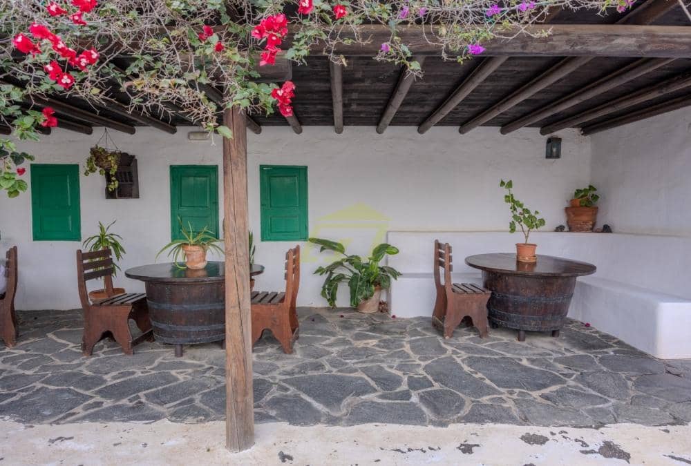 9 sovrum Kommersiell till salu i Yaiza - 3 000 000 € (Ref: 9604547)