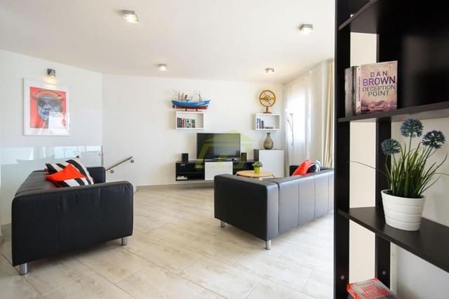 7 sypialnia Willa na sprzedaż w Playa Blanca, Yaiza z basenem - 850 000 € (Ref: 9604548)