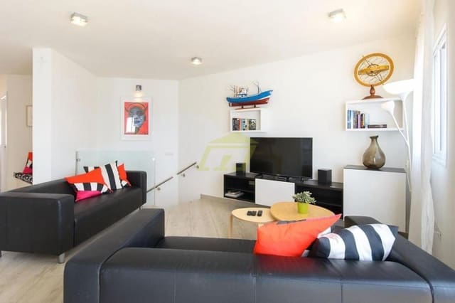 7 sypialnia Willa na sprzedaż w Playa Blanca, Yaiza z basenem - 850 000 € (Ref: 9604548)