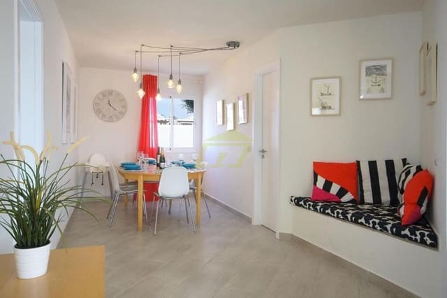 7 sypialnia Willa na sprzedaż w Playa Blanca, Yaiza z basenem - 850 000 € (Ref: 9604548)