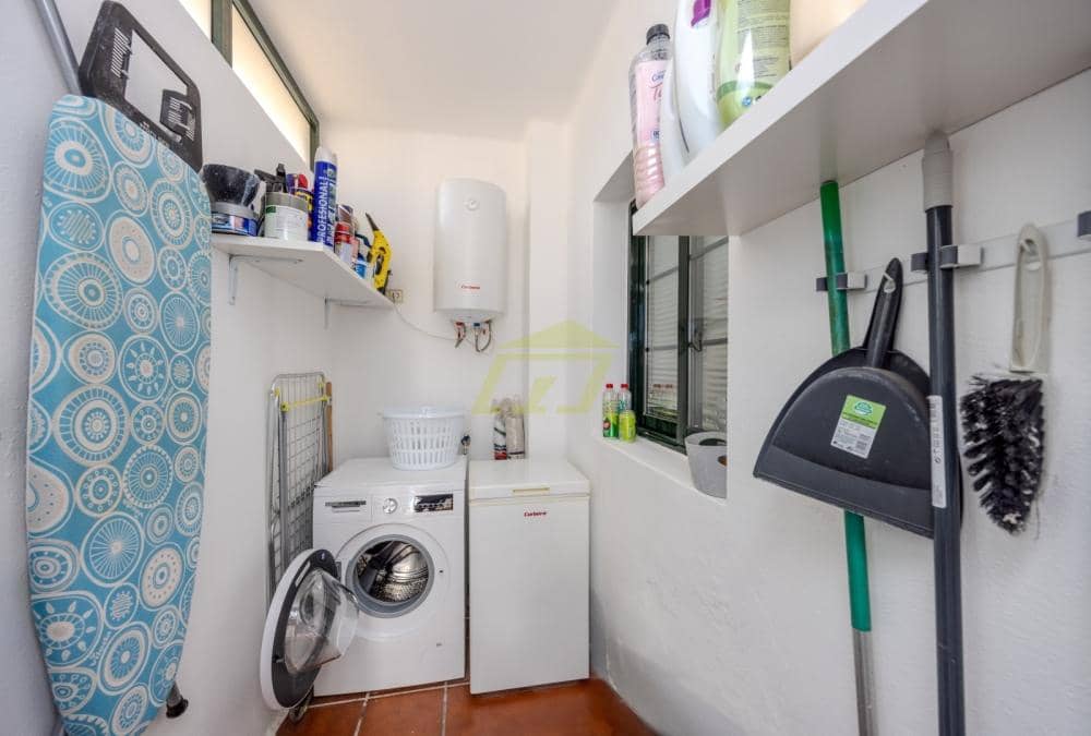 2 bedroom Villa for sale in Playa Blanca - € 279,000 (Ref: 9604549)