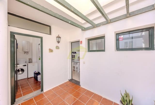2 soverom Villa til salgs i Playa Blanca, Yaiza - € 279 000 (Ref: 9604549)