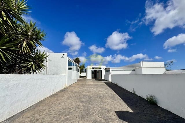 7 soveværelse Villa til salg i Macher, Tías - € 635.000 (Ref: 9607144)