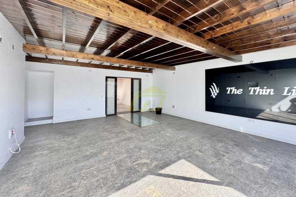 7 soveværelse Villa til salg i Macher - € 635.000 (Ref: 9607144)