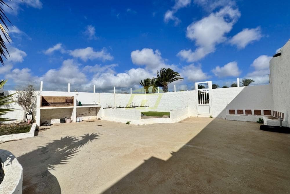 7 soveværelse Villa til salg i Macher - € 635.000 (Ref: 9607144)