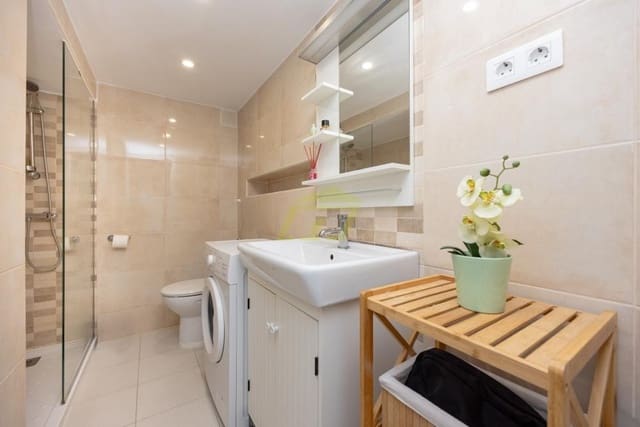 1 sovrum Lägenhet till salu i Puerto del Carmen, Tías med pool - 199 000 € (Ref: 9618876)