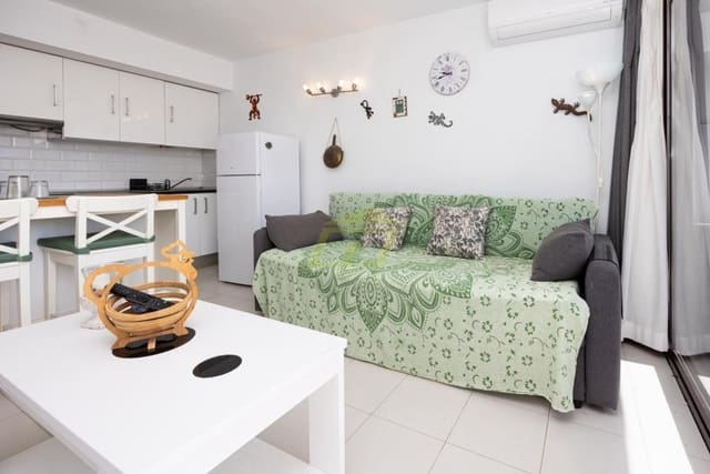 1 sovrum Lägenhet till salu i Puerto del Carmen, Tías med pool - 199 000 € (Ref: 9618876)