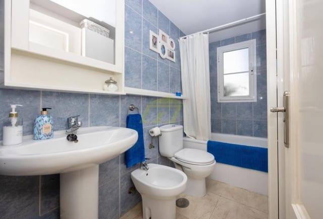 2 soverom Leilighet til salgs i Puerto del Carmen, Tías - € 315 000 (Ref: 9625184)