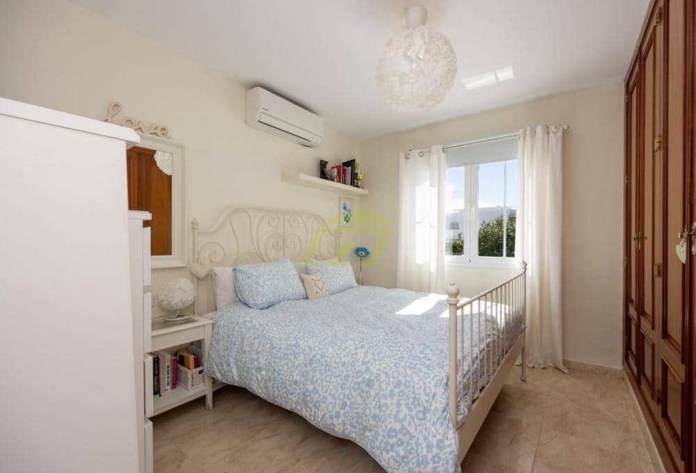 2 soverom Leilighet til salgs i Puerto del Carmen - € 315 000 (Ref: 9625184)