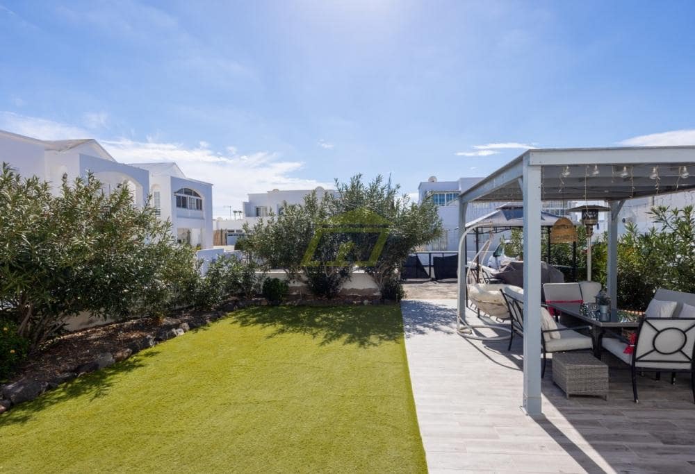 2 soverom Leilighet til salgs i Puerto del Carmen - € 315 000 (Ref: 9625184)