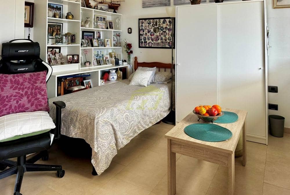 4 slaapkamer Villa te koop in Playa Blanca met zwembad - € 735.000 (Ref: 9627139)