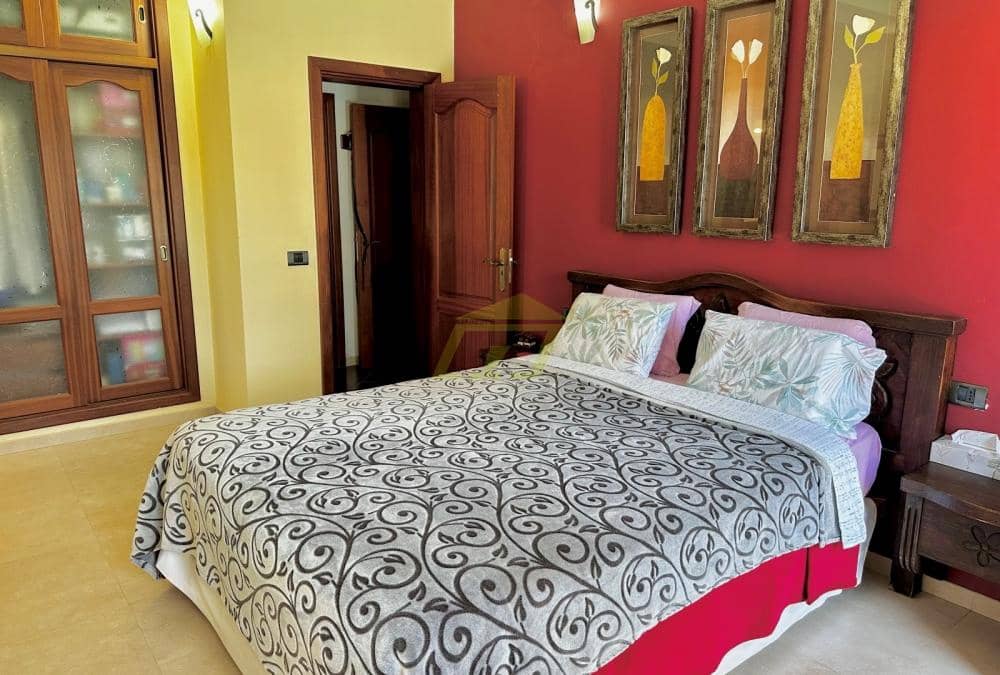 4 slaapkamer Villa te koop in Playa Blanca met zwembad - € 735.000 (Ref: 9627139)