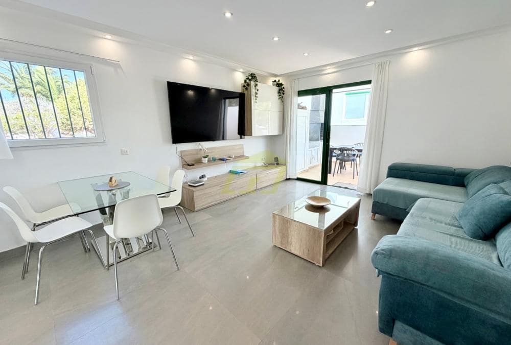 Apartamento de 2 habitaciones en Playa Blanca en venta - 340.000 € (Ref: 9627140)