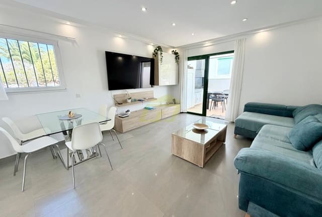 Apartamento de 2 habitaciones en Playa Blanca, Yaiza en venta - 340.000 € (Ref: 9627140)