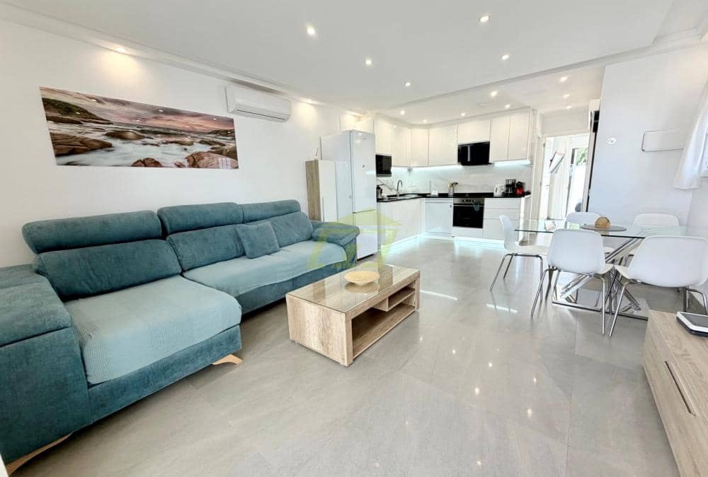 Apartamento de 2 habitaciones en Playa Blanca en venta - 340.000 € (Ref: 9627140)