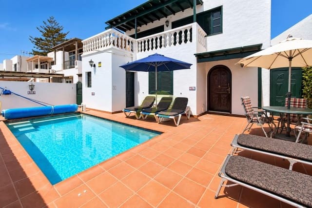 4 makuuhuone Huvila myytävänä paikassa Puerto del Carmen, Tías mukana uima-altaan - 565 000 € (Ref: 9627141)