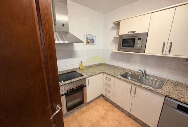 Chalet de 3 habitaciones en Playa Blanca, Yaiza en venta con piscina - 535.000 € (Ref: 9629540)