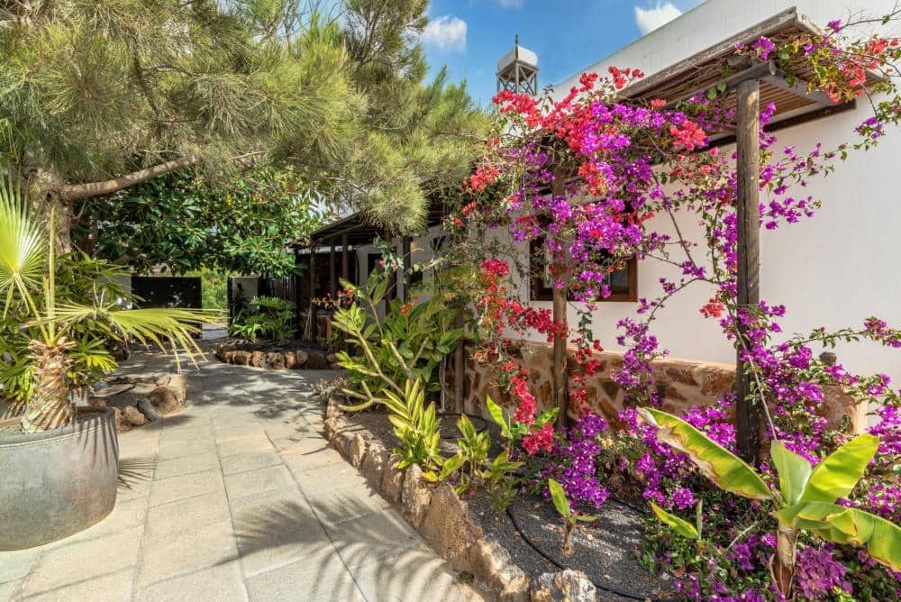 Chalet de 4 habitaciones en Guatiza en venta - 675.000 € (Ref: 9629541)