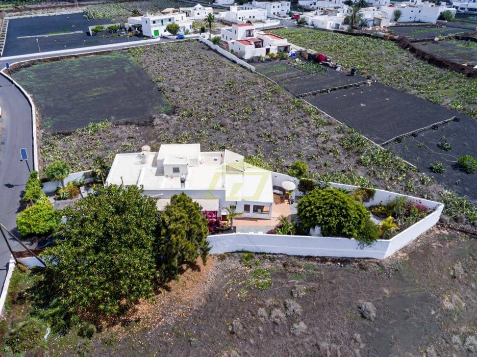 4 bedroom Villa for sale in Guatiza - € 675,000 (Ref: 9629541)